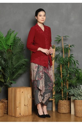 Lyne Halim Kebaya Puspa Bordir Marun – Atasan Wanita Elegan Modern, BLO-8456
